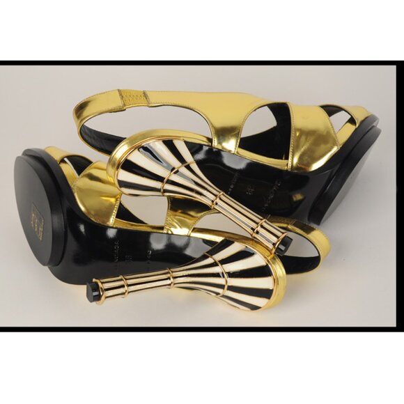 BALENCIAGA SHOES SANDALS ENAMEL GOLD LEATHER sz 37 /US 6.5 - Picture 10 of 11